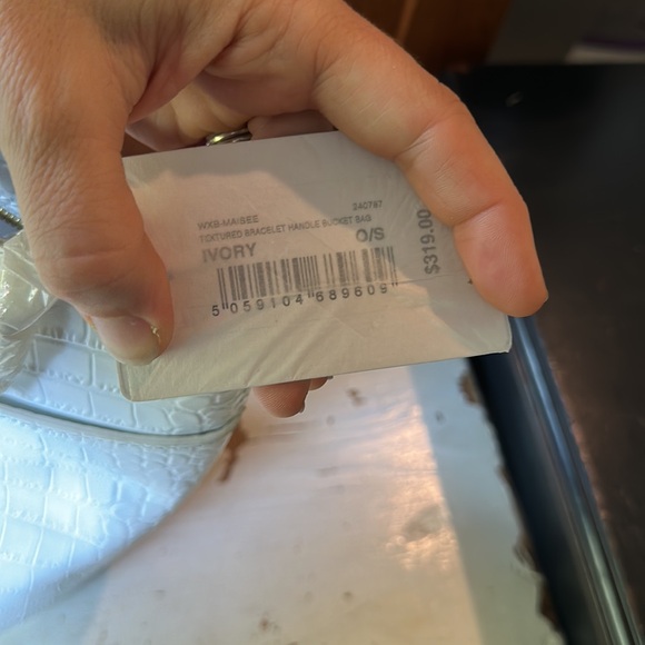 New with tags, Ted Baker London purse - Picture 8 of 8